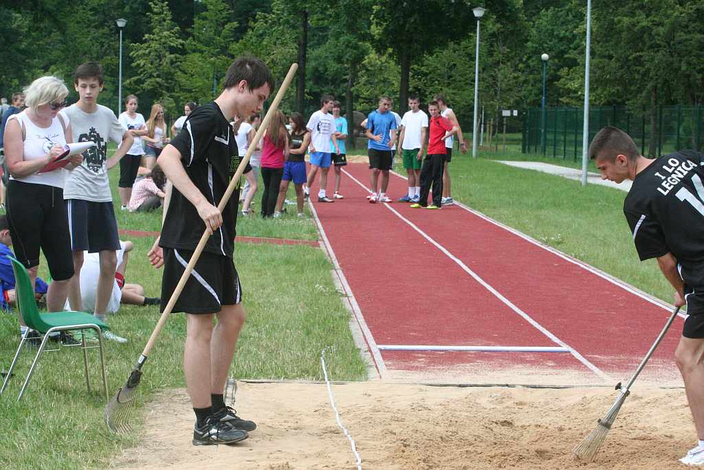 Zawody lekkoatletyczne w parku