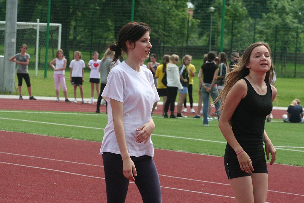 Zawody lekkoatletyczne w parku