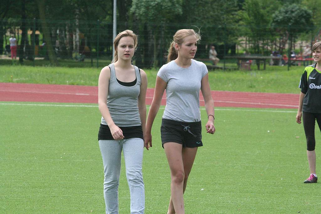 Zawody lekkoatletyczne w parku