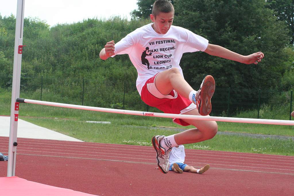 Zawody lekkoatletyczne w parku