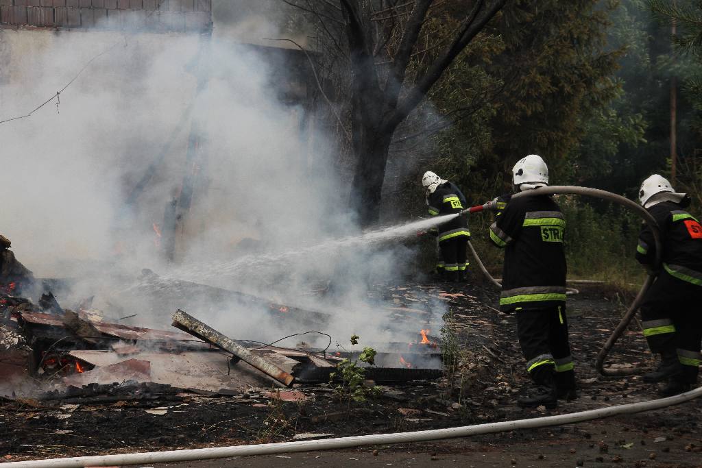 Spłonęła była baza PKS cz1
