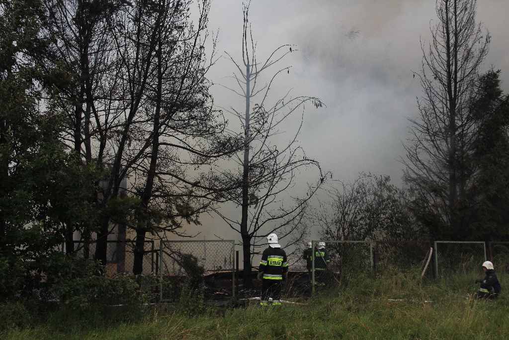 Spłonęła była baza PKS cz1