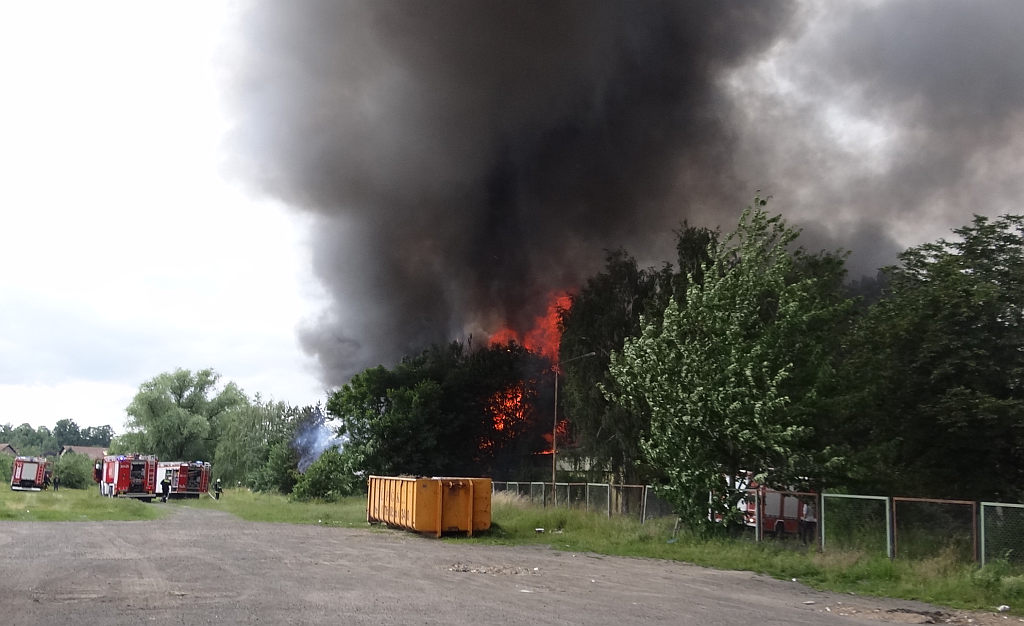 Spłonęła była baza PKS cz3