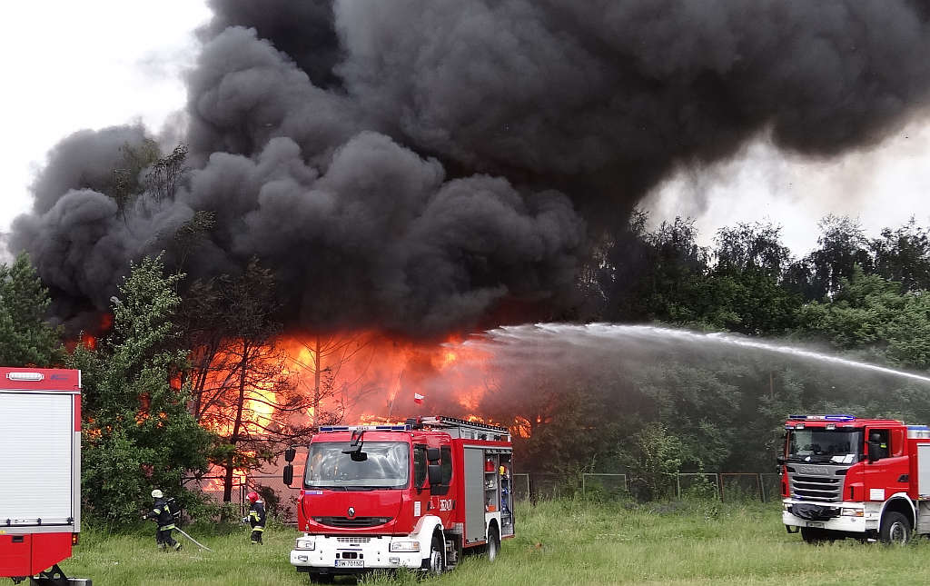 Spłonęła była baza PKS cz3