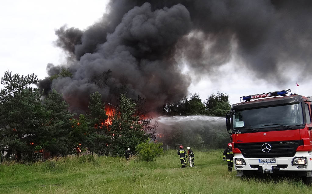 Spłonęła była baza PKS cz3