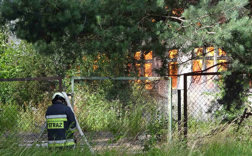 Spłonęła była baza PKS cz3