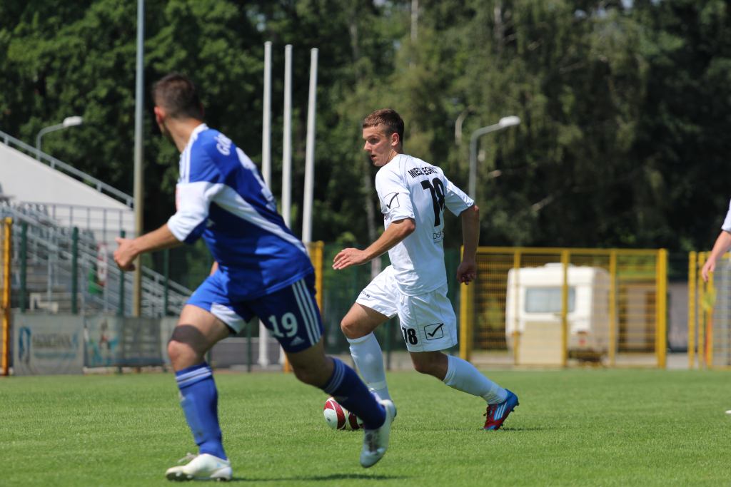 Miedź Legnica - PWSZ Górnik Wałbrzych 3:3
