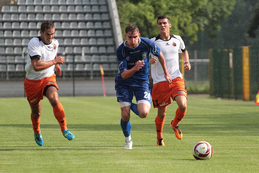 Miedź Legnica - Chrobry Głogów 2:2