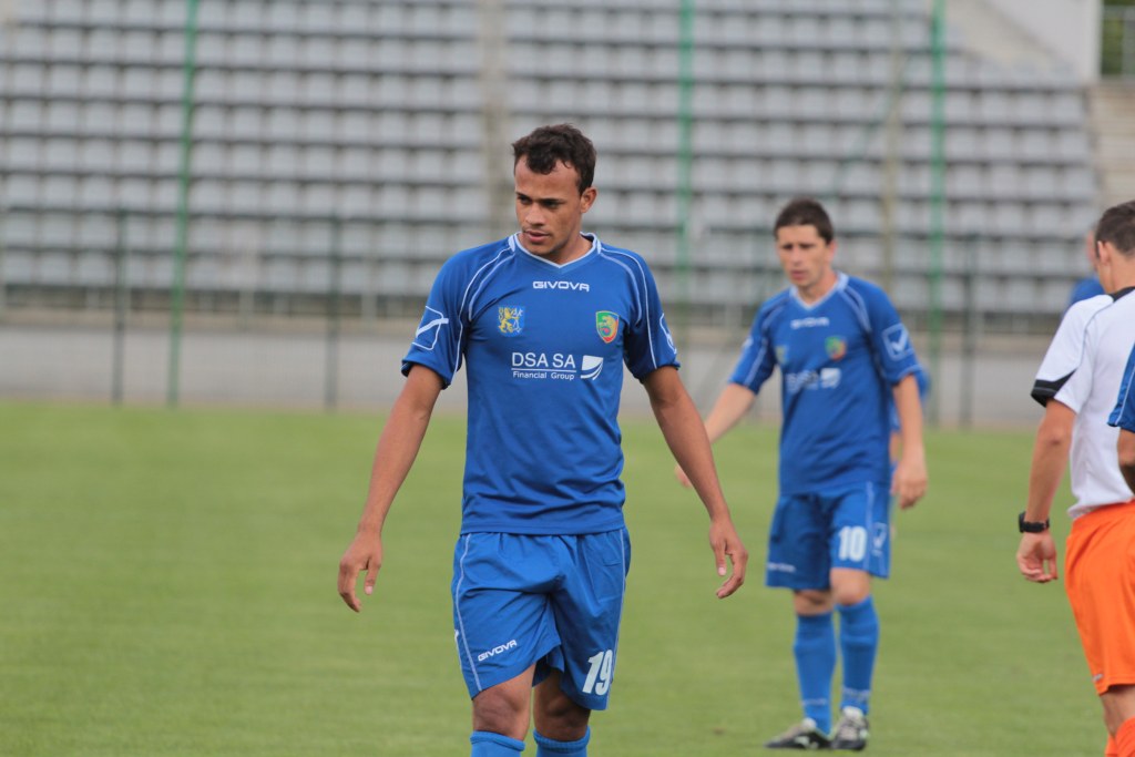 Miedź Legnica - Chrobry Głogów 2:2