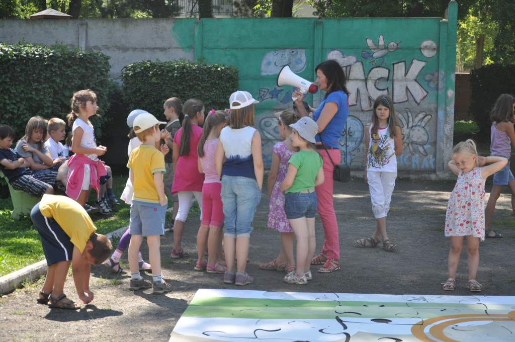 Wychowankowie MCK-u układali ekologiczne puzzle