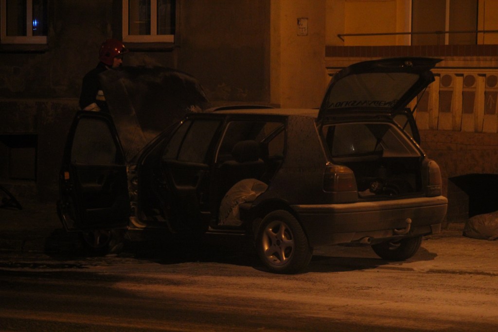 Płonęło auto na ul. Jaworzyńskiej