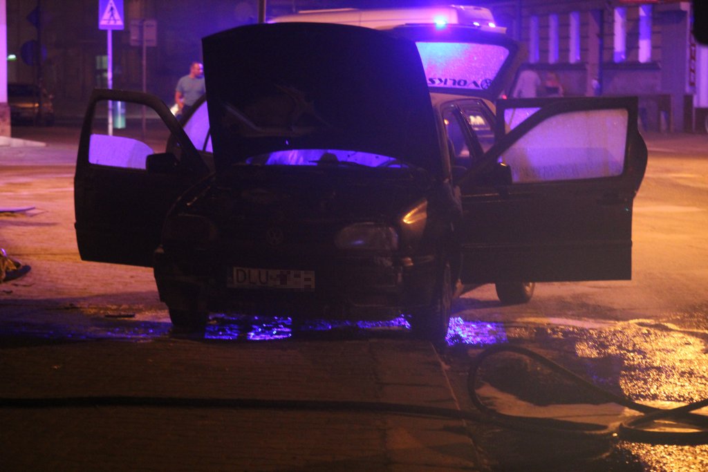 Płonęło auto na ul. Jaworzyńskiej