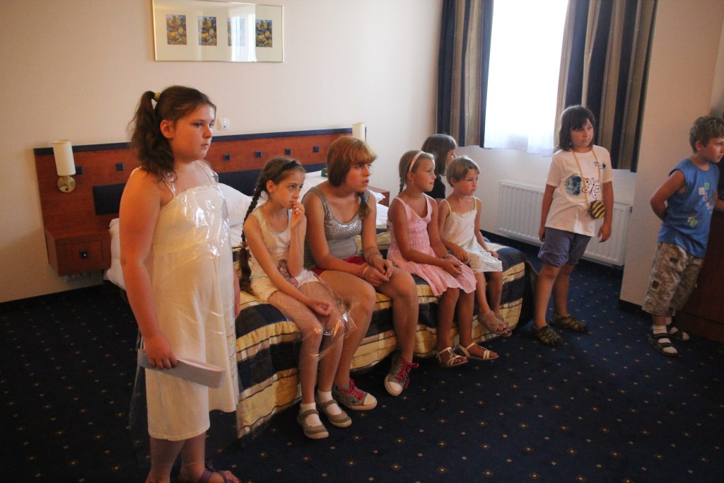 Dzieci z półkolonii w Qubusie