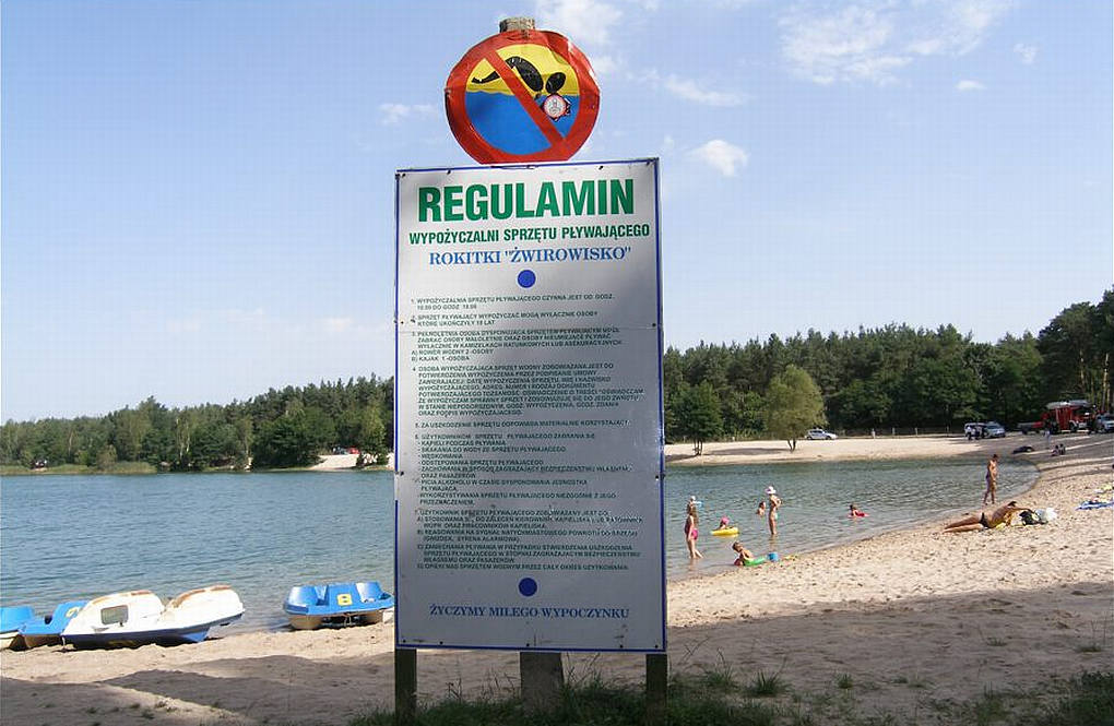 Dramat w Rokitkach. Strażacy wyłowili topielca