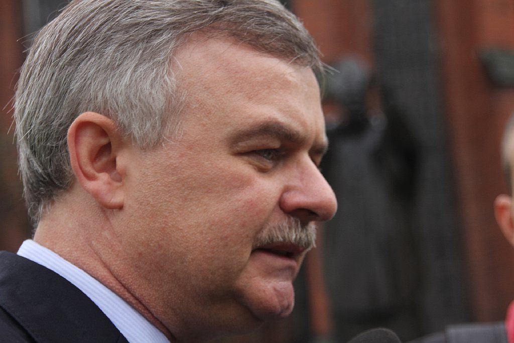 Solidarność złożyła kwiaty pod pomnikiem Papieża