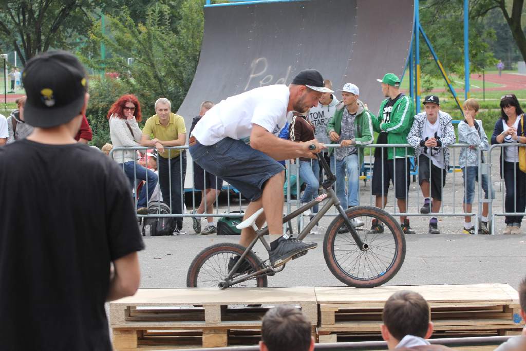 Intruz Skate Piknik w Parku Miejskim  cz2