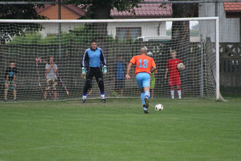 KS Legnickie Pole - GKS Męcinka 2:4