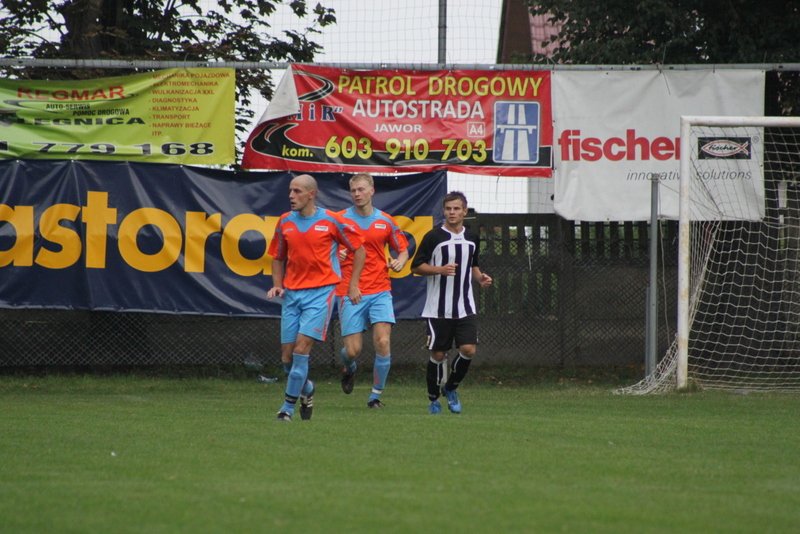KS Legnickie Pole - GKS Męcinka 2:4