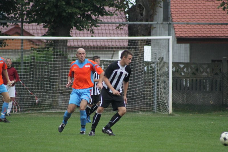 KS Legnickie Pole - GKS Męcinka 2:4