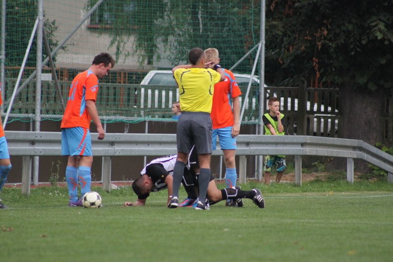 KS Legnickie Pole - GKS Męcinka 2:4