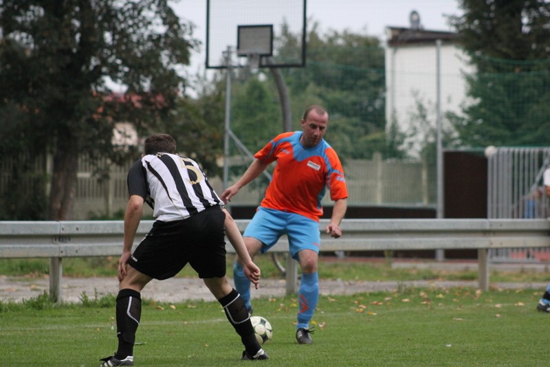 KS Legnickie Pole - GKS Męcinka 2:4