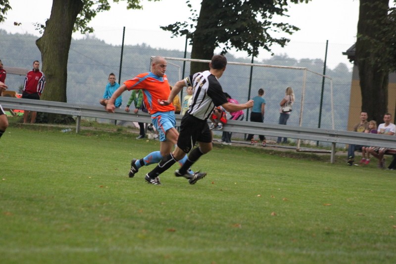 KS Legnickie Pole - GKS Męcinka 2:4