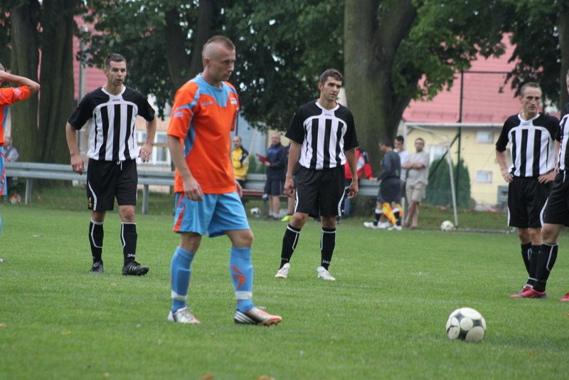 KS Legnickie Pole - GKS Męcinka 2:4