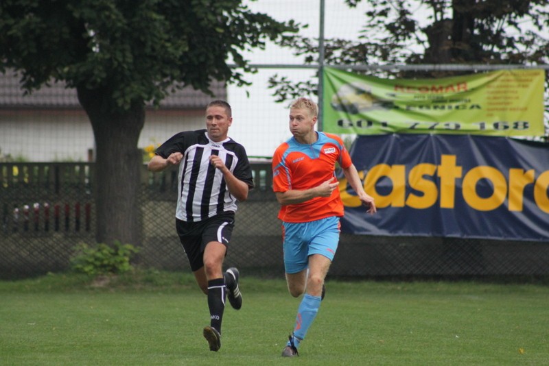 KS Legnickie Pole - GKS Męcinka 2:4