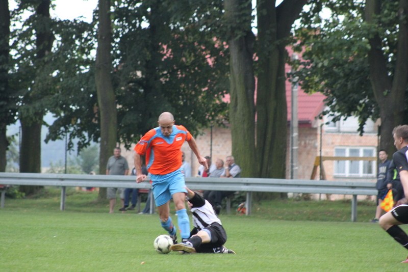 KS Legnickie Pole - GKS Męcinka 2:4