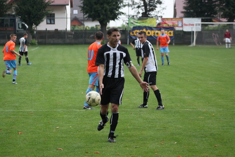 KS Legnickie Pole - GKS Męcinka 2:4