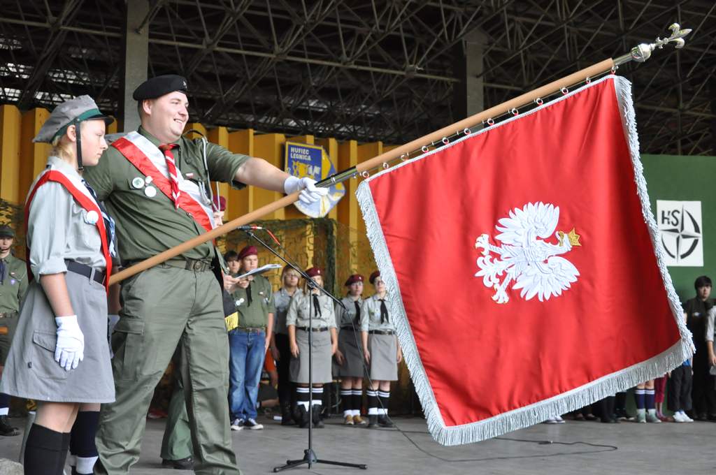 Legnicki Hufiec ZHP z nowym imieniem i sztandarem