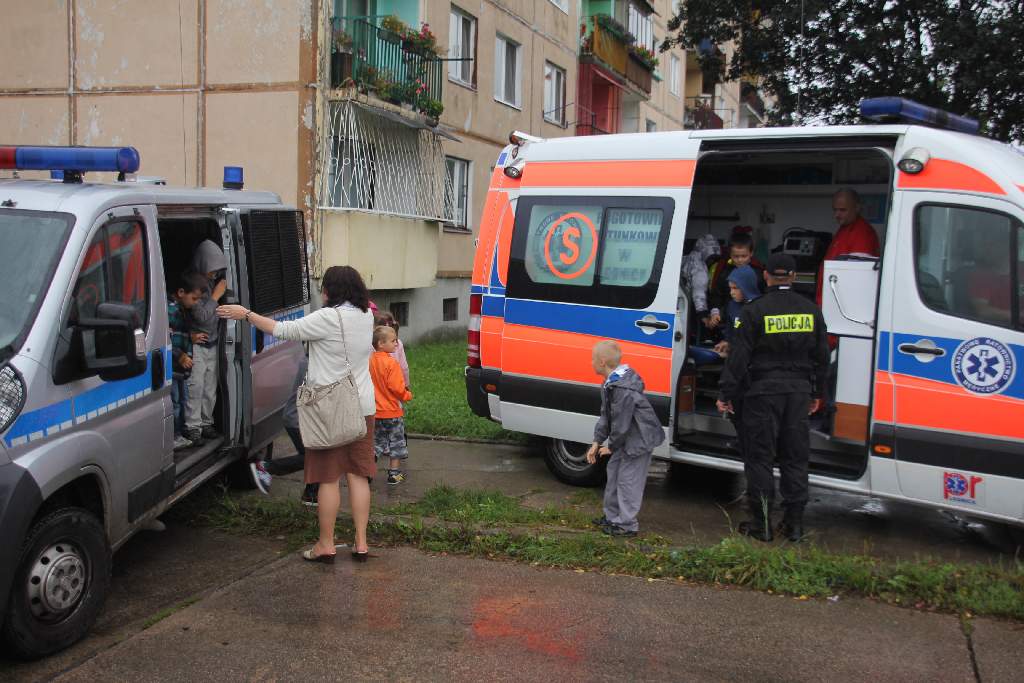 Granat w pobliżu szkoły! Uczniowie ewakuowani