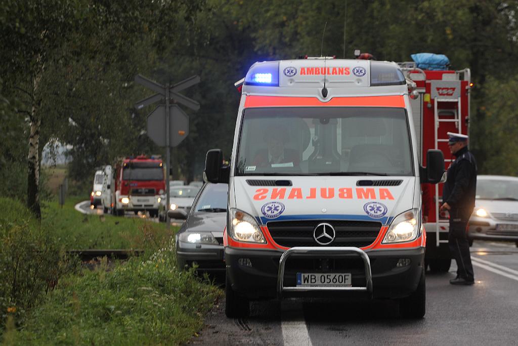 Wypadek przed przejazdem kolejowym