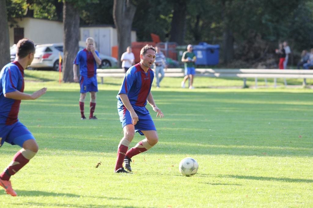 KS Legnickie Pole - Rataj 6:1