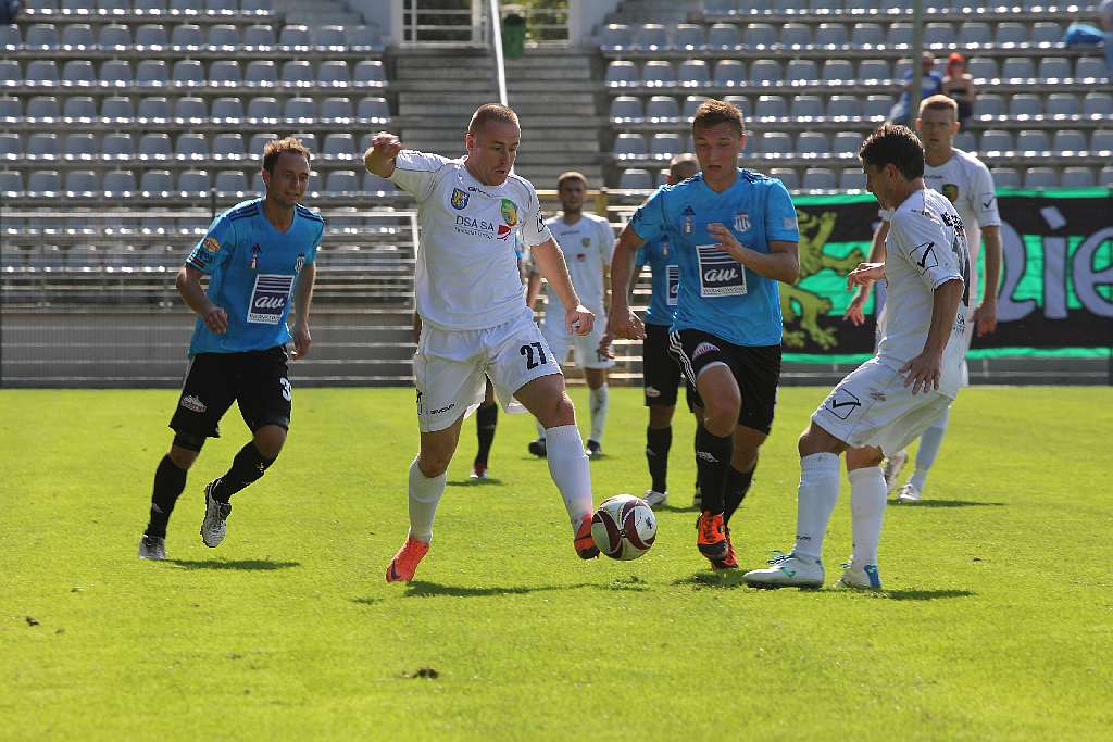 Miedź lepsza od Sandecji