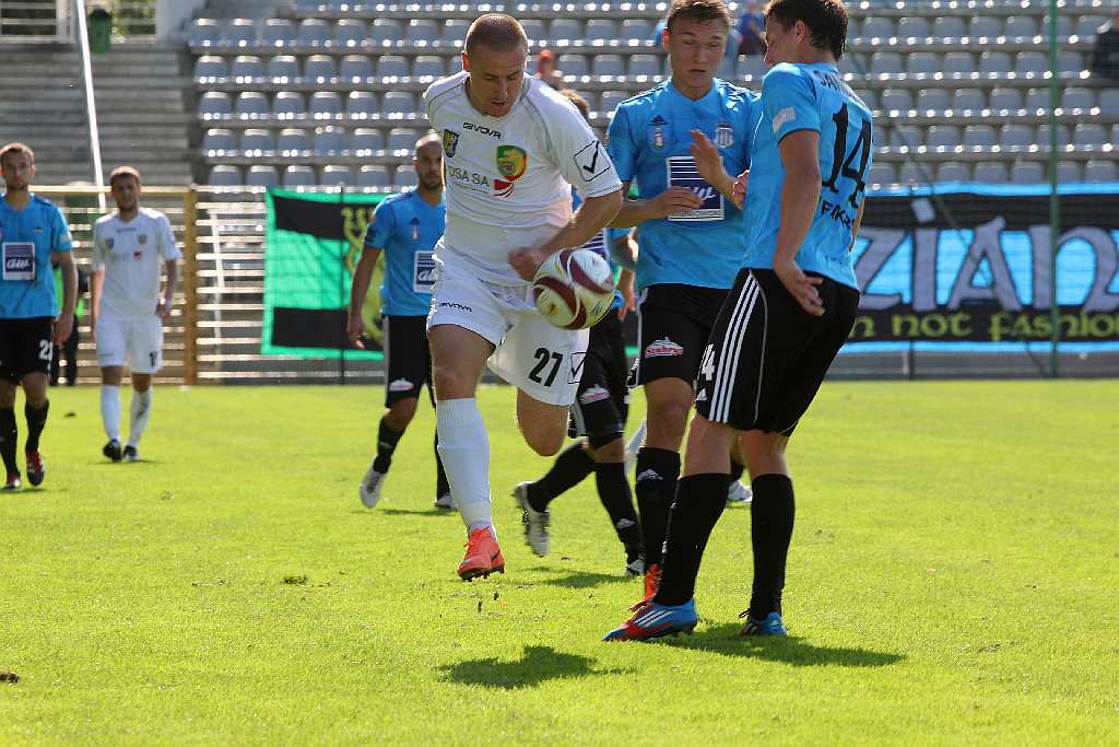 Miedź lepsza od Sandecji