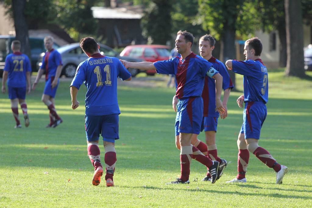 KS Legnickie Pole - Rataj 6:1