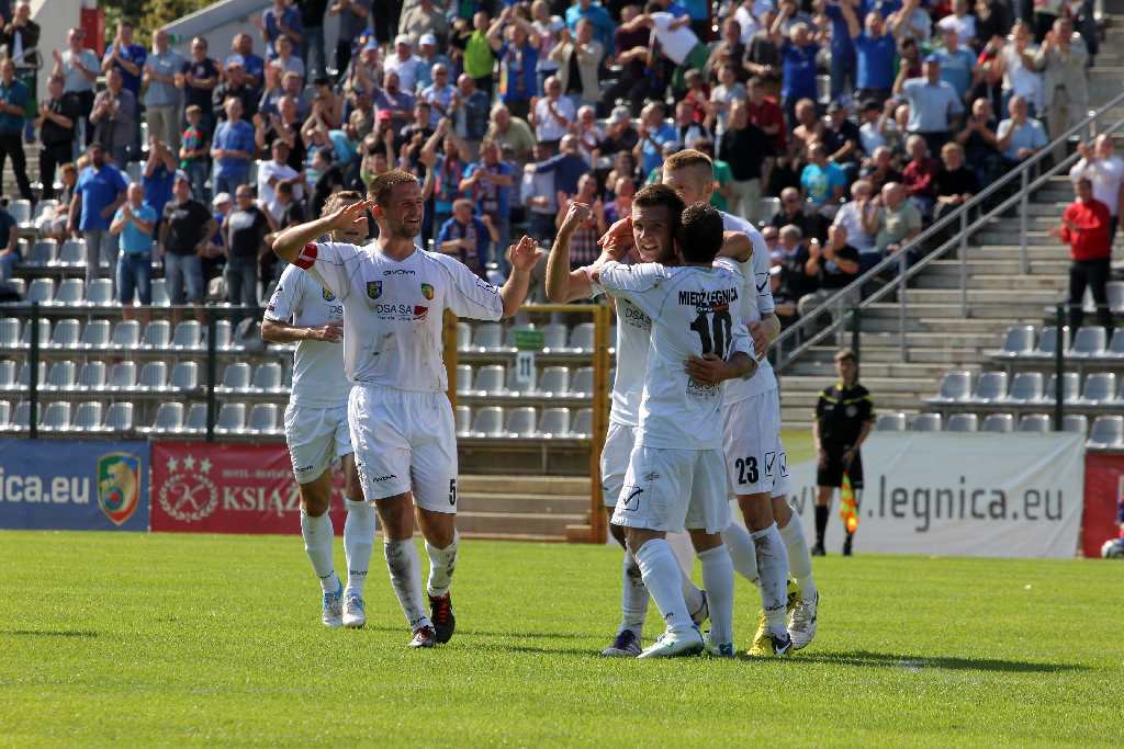 Miedź lepsza od Sandecji