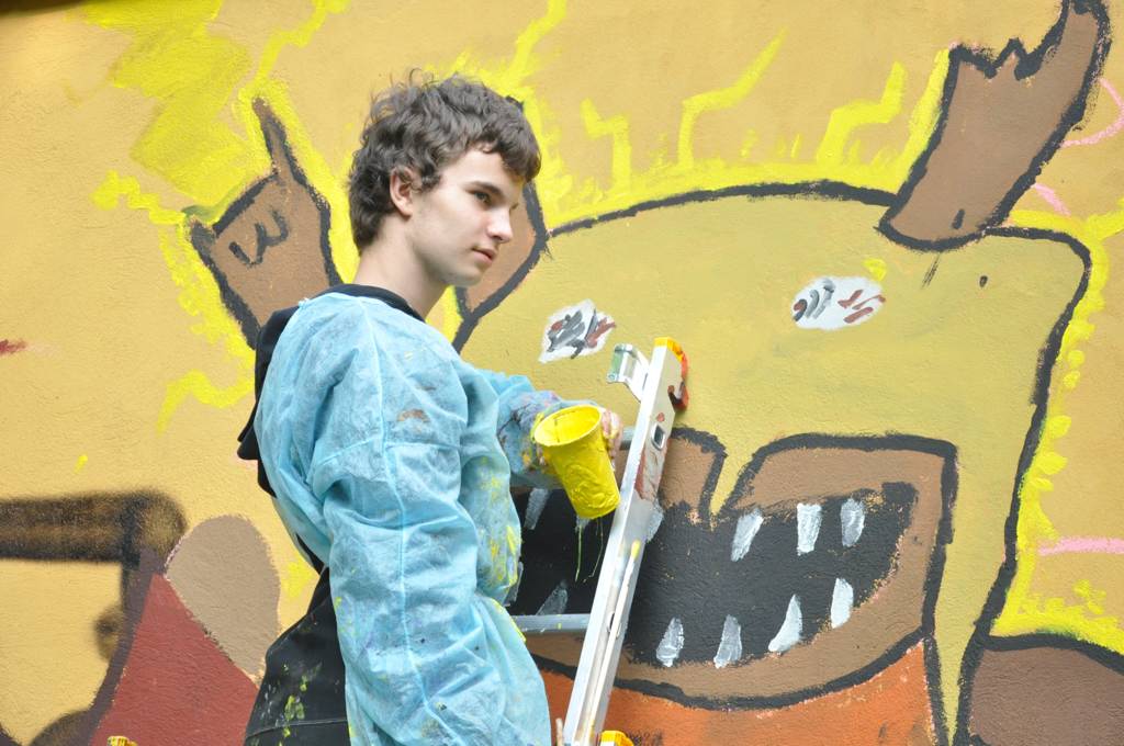 Mural i koncert na zakończenie festiwalu Between the Wall