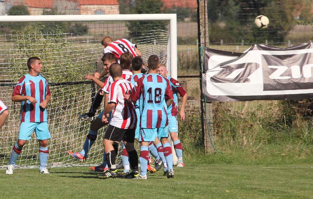 Błękitni - Orzeł 1:5 (0:3)