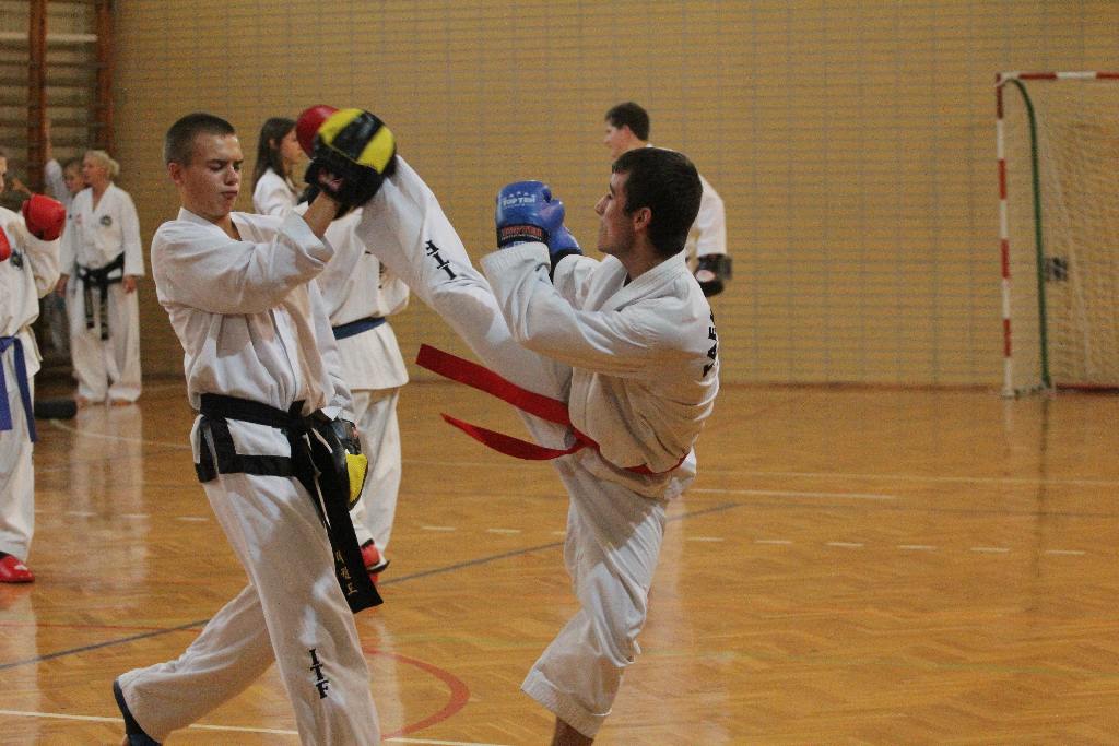 Taekwondocy LKT Legnica przygotowują się do Pucharu Świata w Brighton.
