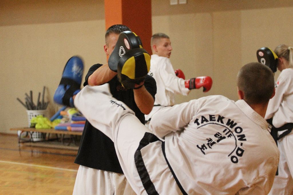 Taekwondocy LKT Legnica przygotowują się do Pucharu Świata w Brighton.