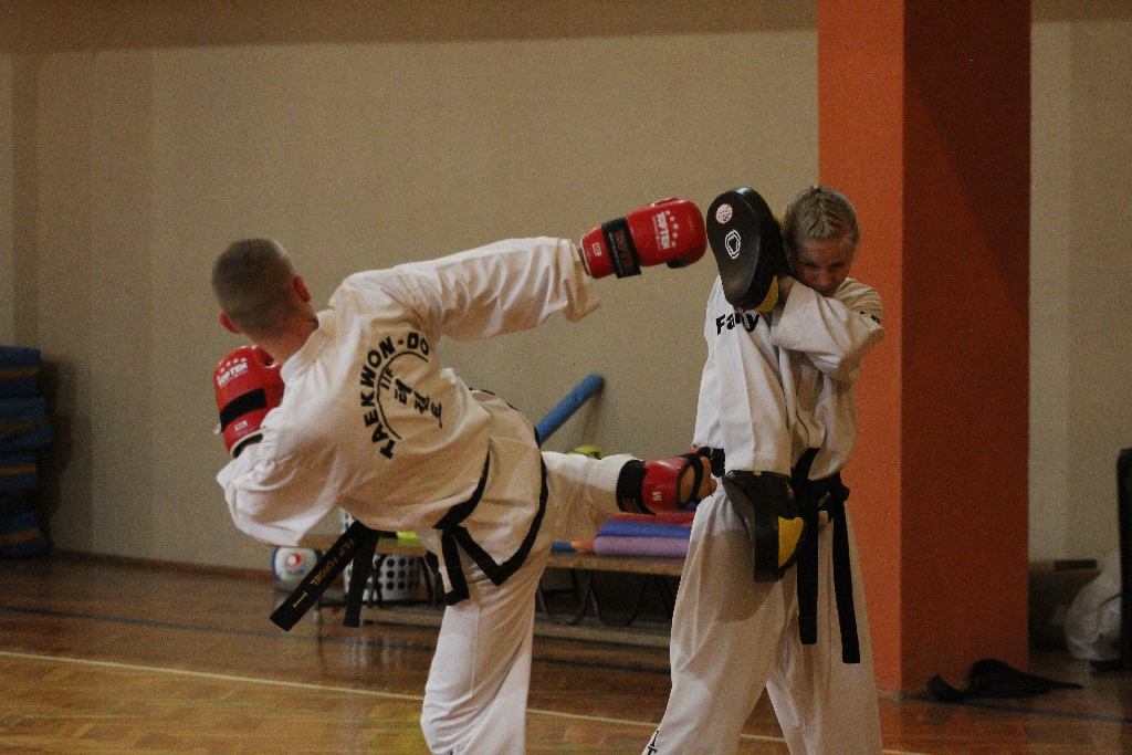 Taekwondocy LKT Legnica przygotowują się do Pucharu Świata w Brighton.