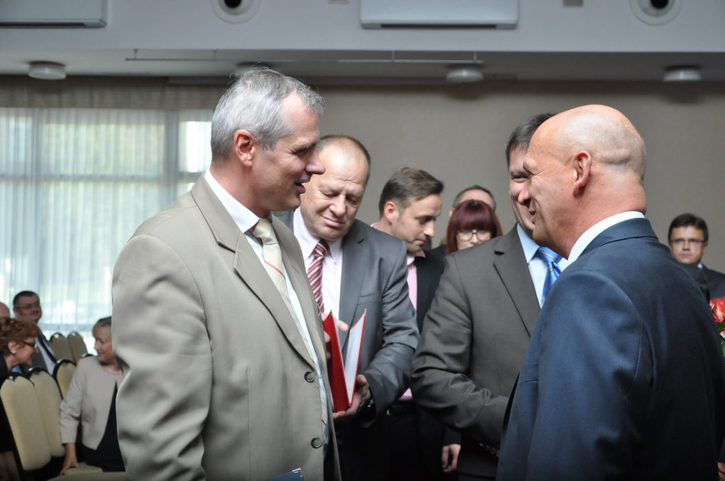 Medale i podziękowania z okazji 20-lecia LPWiK