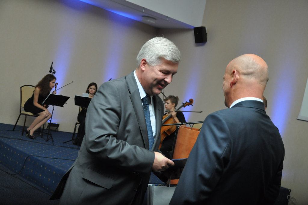 Medale i podziękowania z okazji 20-lecia LPWiK