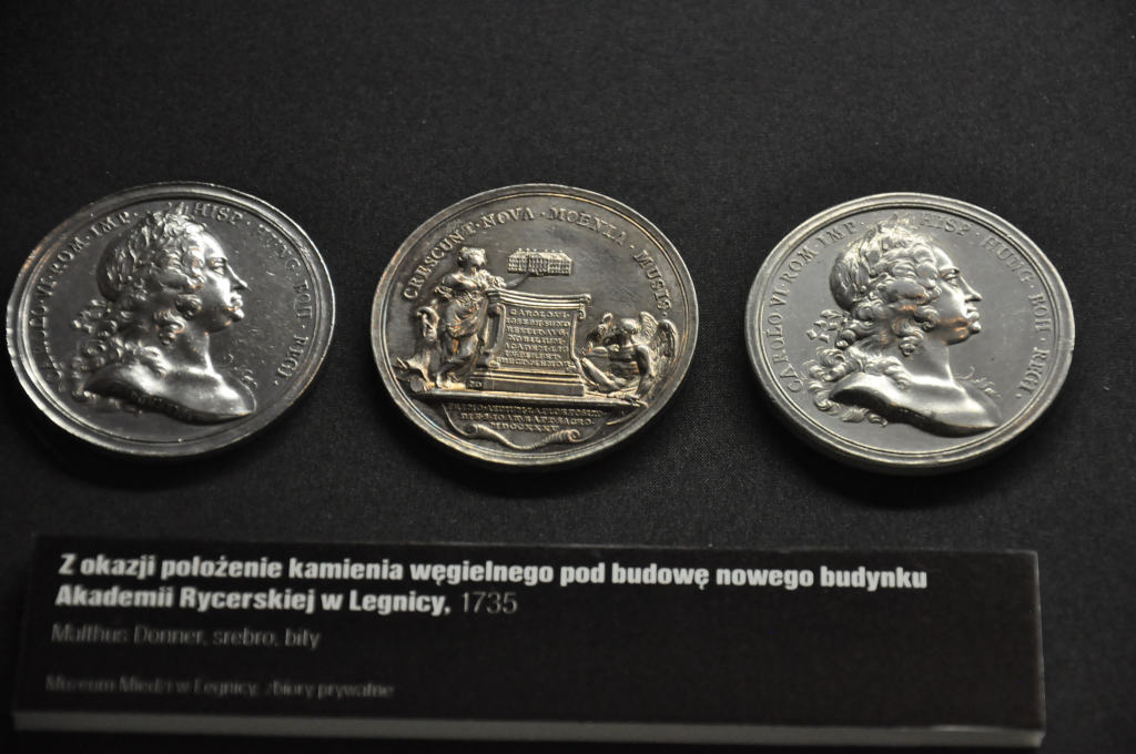 Medale legnickie w Muzeum Miedzi