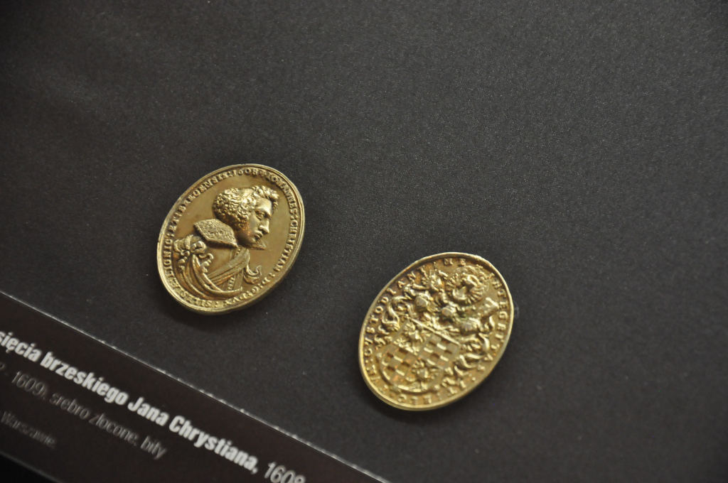 Medale legnickie w Muzeum Miedzi