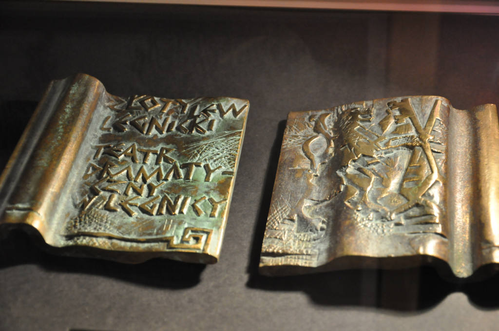 Medale legnickie w Muzeum Miedzi