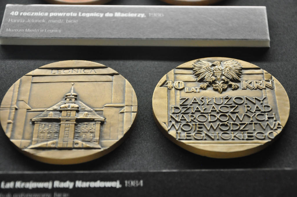 Medale legnickie w Muzeum Miedzi