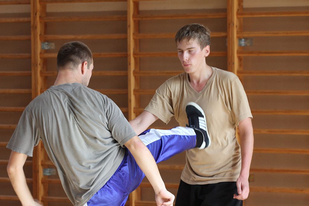 Israeli Krav Maga uczy podstaw samoobrony